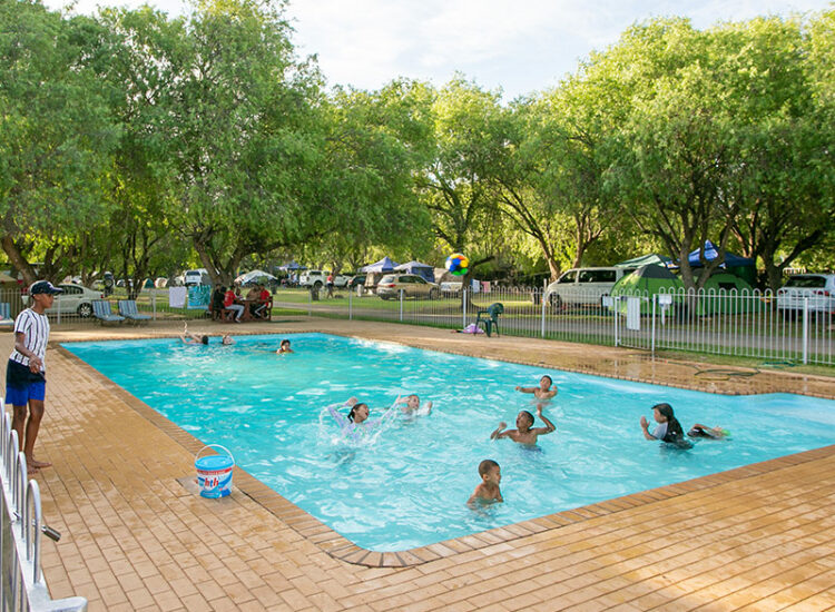 Swimming Pool Swimming Pool