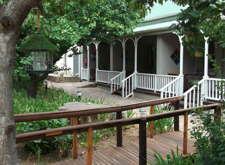 House Martin Guest Lodge - Garden House Martin Guest Lodge - Garden