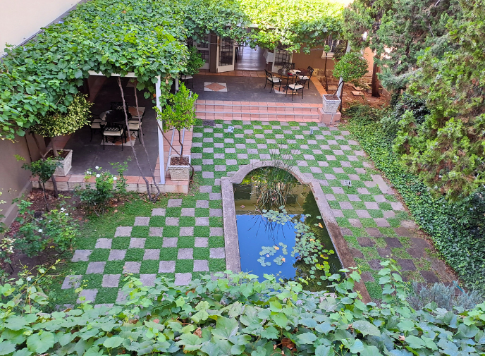 Exterior_Garden