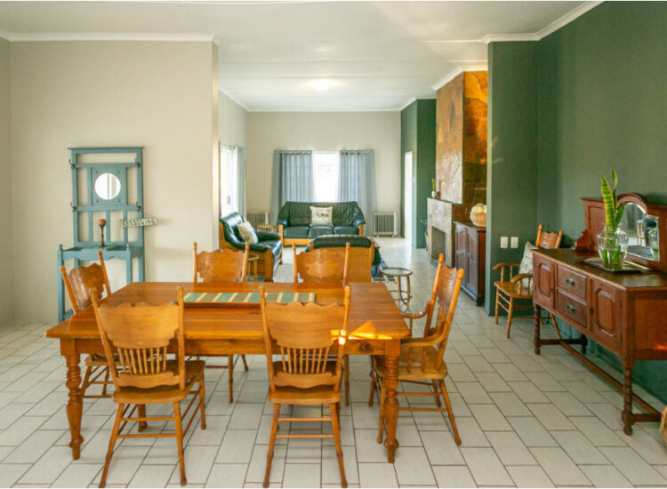 Oom Charles se Huis 2